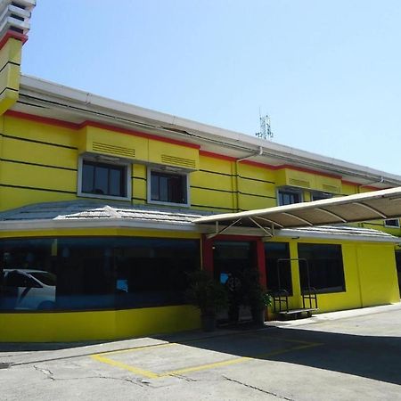 Park Bed And Breakfast Hotel Pasay Exterior photo