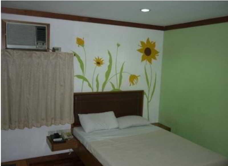 Park Bed And Breakfast Hotel Pasay Exterior photo