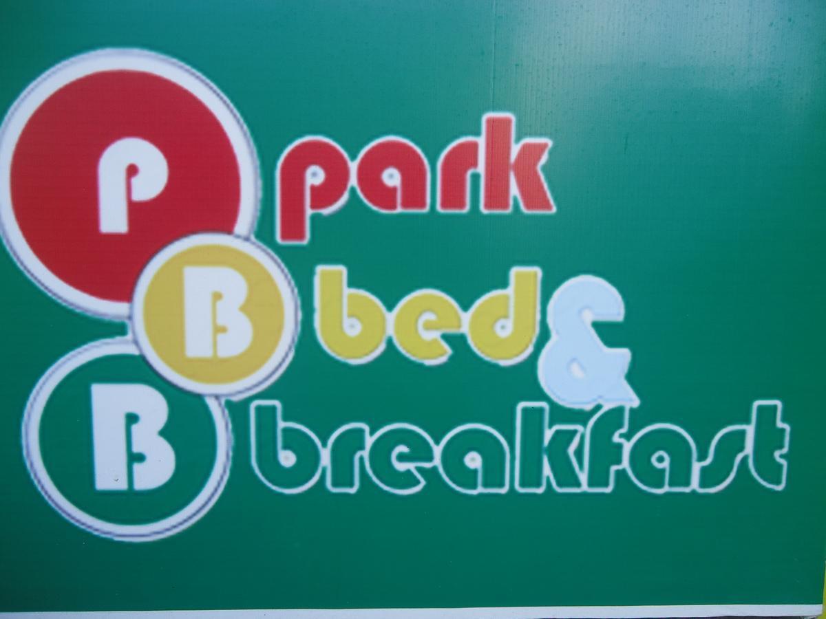 Park Bed And Breakfast Hotel Pasay Exterior photo