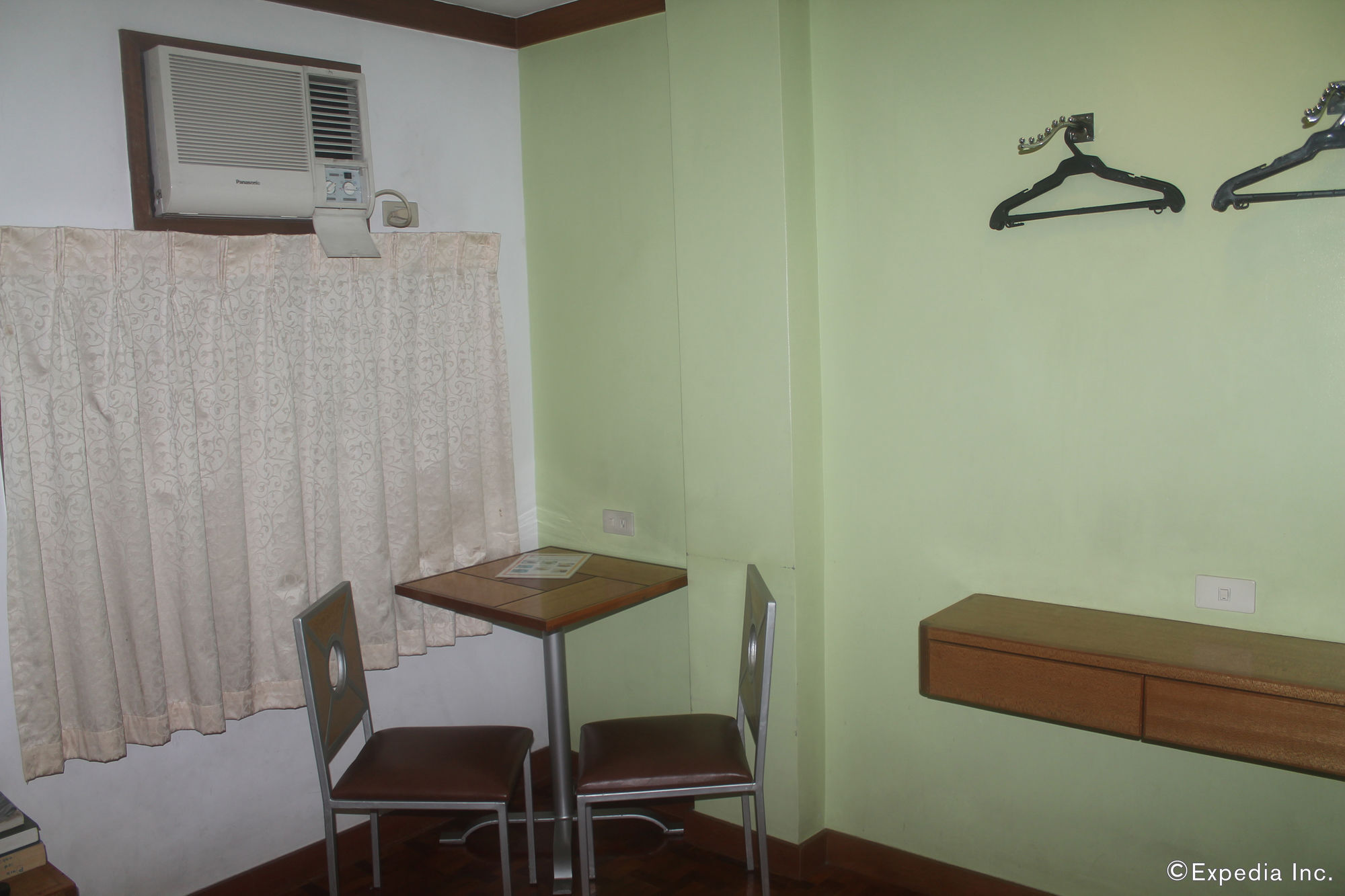 Park Bed And Breakfast Hotel Pasay Exterior photo