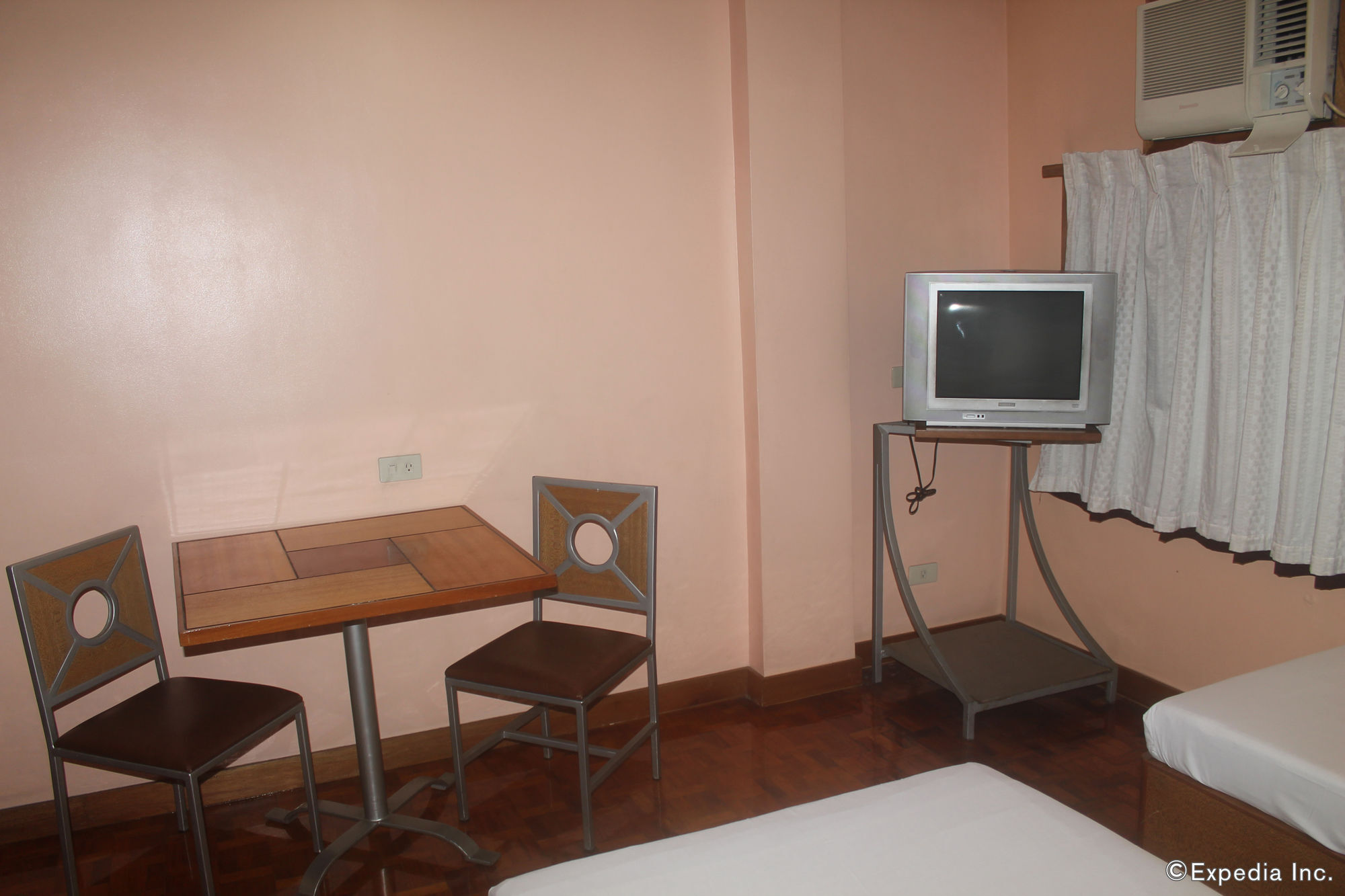 Park Bed And Breakfast Hotel Pasay Exterior photo