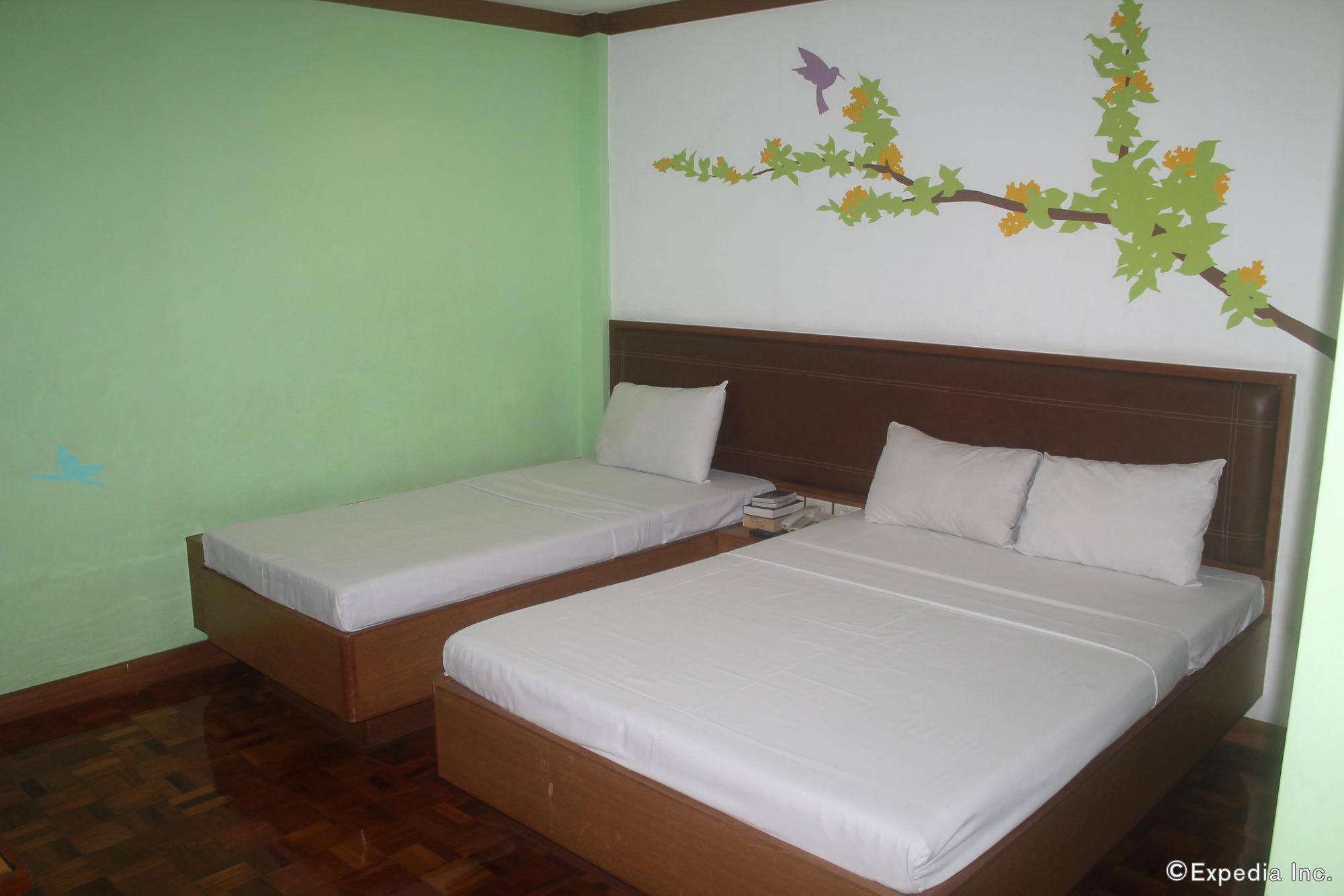 Park Bed And Breakfast Hotel Pasay Exterior photo